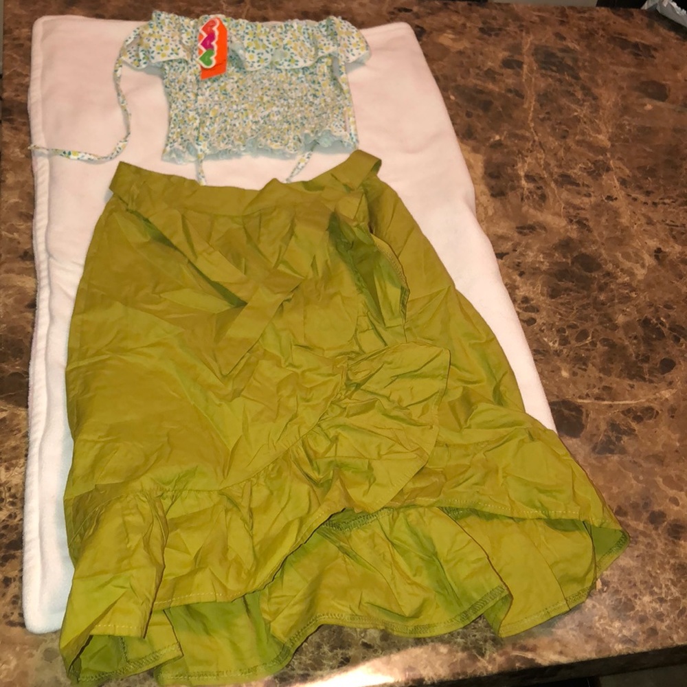 Girls two piece set